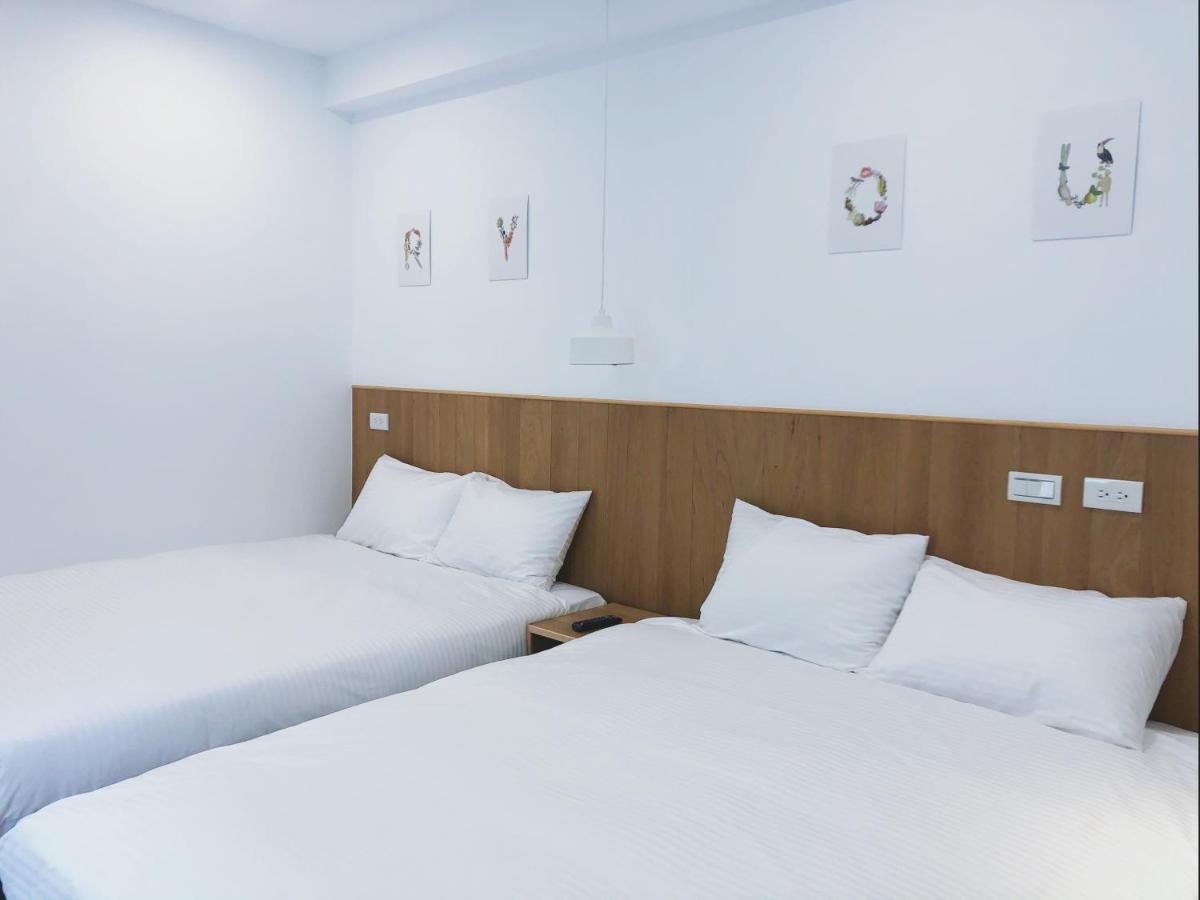 良文旅 Ryou Hotel Тайнань Экстерьер фото
